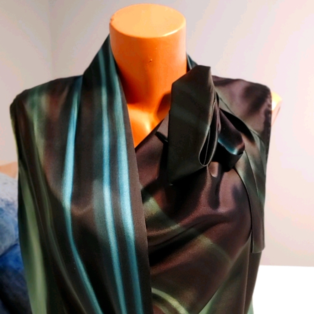 Elie Tahari Silk Scarf Blouse sleeveless
